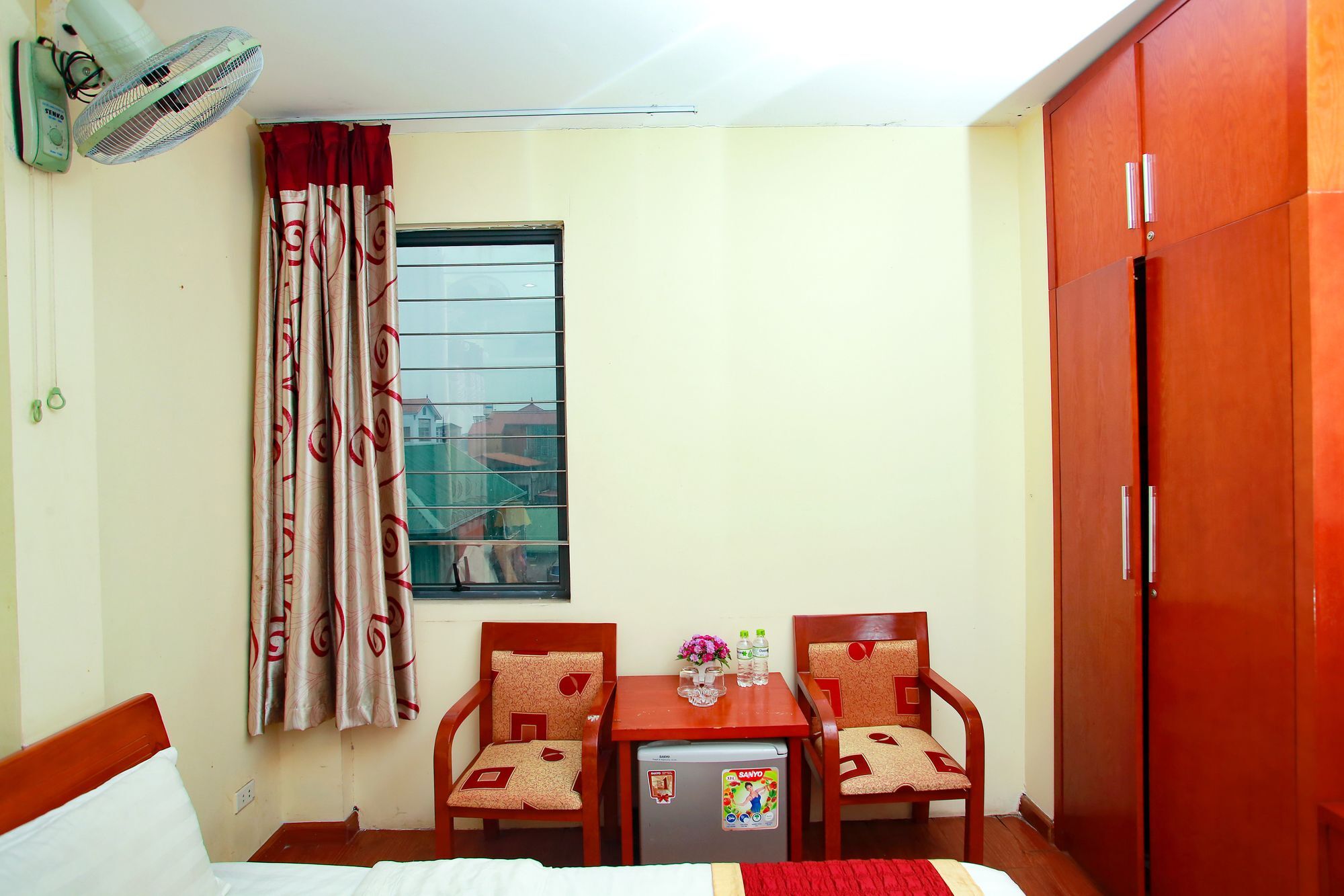 Reddoorz Near Hanoi Railway Station Eksteriør billede